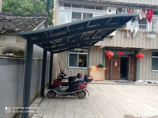 Un buon prezzo. Carport in policarbonato fai da te Carport in alluminio Carport resistente agli urti in linea