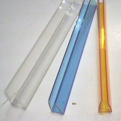 Un buon prezzo. Moderno profilo in policarbonato U 4 mm-20 mm spessore in linea