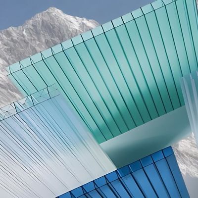 Un buon prezzo. 2.1m*5.8m colorato 3mm a 20mm PC Foglio cavo SGS Certificato Eco-friendly in linea