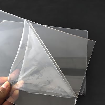 Un buon prezzo. Fogli di plastica PET / PETG ad alta trasparenza con durezza stabile in linea