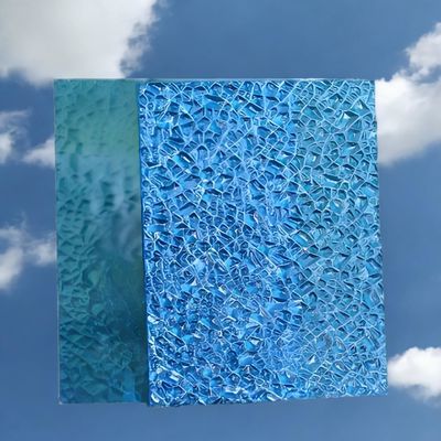 Anti-UV 250 X Resistenza agli impatti del vetro Diamante di policarbonato in rilievo 80% Trasmissione della luce