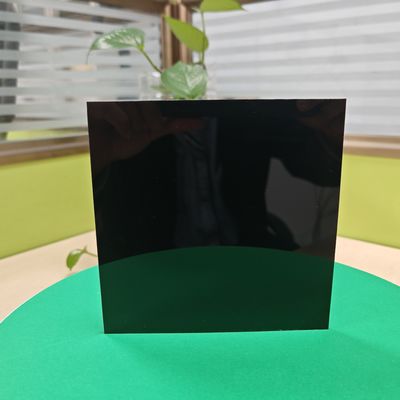 Un buon prezzo. 3mm di policarbonato nero in foglio solido soluzione definitiva per la resistenza agli urti e la protezione UV in linea