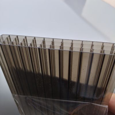Piatti vuoti in PC a quattro strati, colorati e personalizzabili, altamente resistenti alla luce del sole