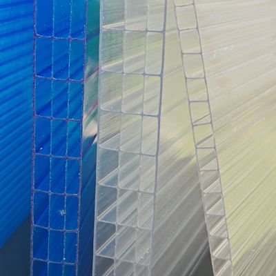 Un buon prezzo. Disegno multi-pareti di foglio di policarbonato a quattro strati da 16 mm ad alte prestazioni per isolamento termico e resistenza agli urti in linea