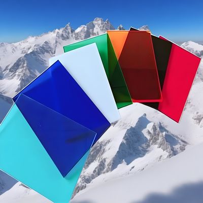 Un buon prezzo. OEM Rosso Blu Verde Marrone Opale Arancio Giallo 1,22m*2,44m Policarbonato Piastra solida con resistenza agli urti 200 volte più resistente del vetro in linea