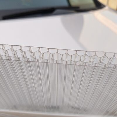 Un buon prezzo. Clear Blue Green Bronze 6mm to 16mm Honeycomb Polycarbonate Sheet Lightweight High Strength and Excellent Structural Performance for Roofing in linea