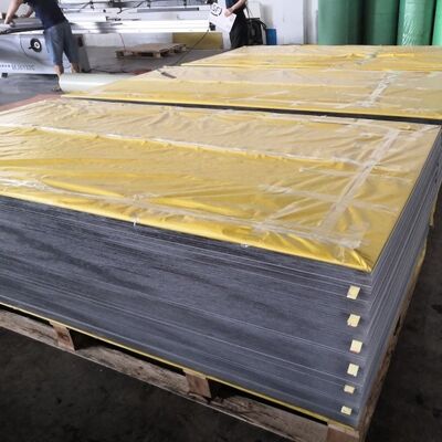 Un buon prezzo. Prezzo economico 6 mm di plastica 4 * 8 piedi di foglio di policarbonato trasparente trasparente con eccezionale resistenza agli urti e elevata trasmissione della luce per il baldacchino industriale e telone in linea