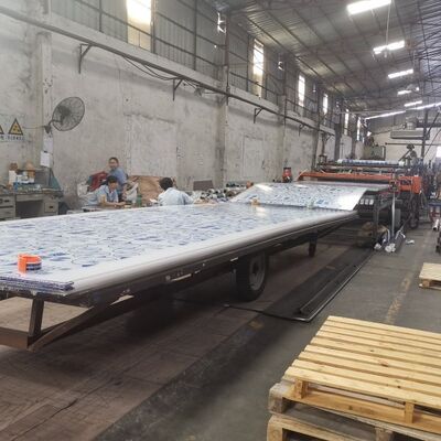 Un buon prezzo. Produttore cinese di lastre in policarbonato plastico prodotte con tecnologia di estrusione automatizzata che offre prestazioni e affidabilità costanti in linea