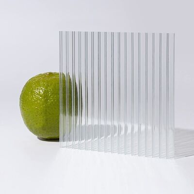 Un buon prezzo. Multiwall 4*8feet Clear Polycarbonate Hollow Sheet 10mm Thick Twinwall Panel Fornisce una soluzione leggera e durevole con protezione UV e alta resistenza per telone e baldacchino in linea
